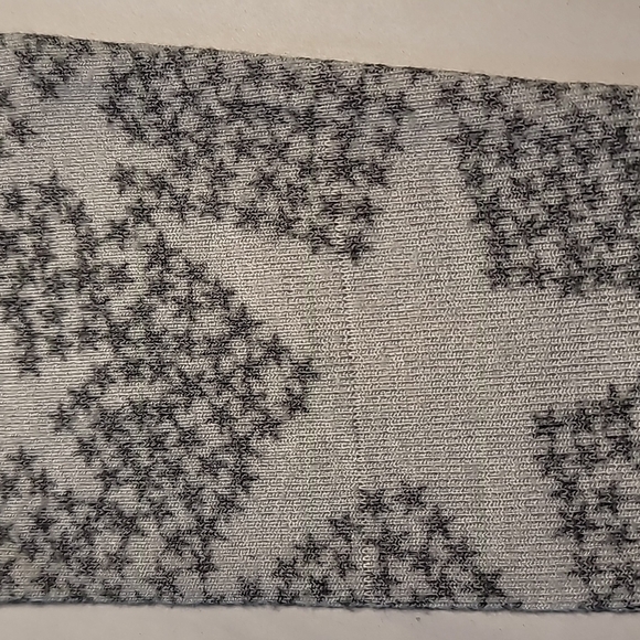 Lucky Brand Long Sleeve Cloud Jersey Scoop Neck Lightweight Star Sweater Size M - Picture 16 of 17